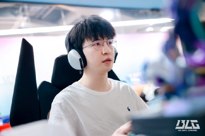 BLG分享日常训练返图:全力备战中